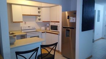 Signature Skys Guest Apartments Кингстън Екстериор снимка
