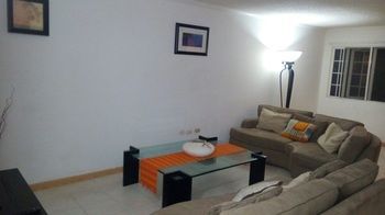 Signature Skys Guest Apartments Кингстън Екстериор снимка